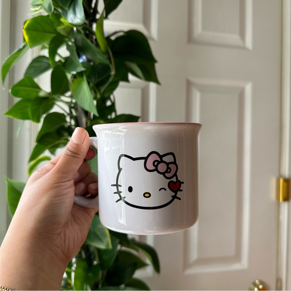 Hello Kitty White Mug with Pink Bow